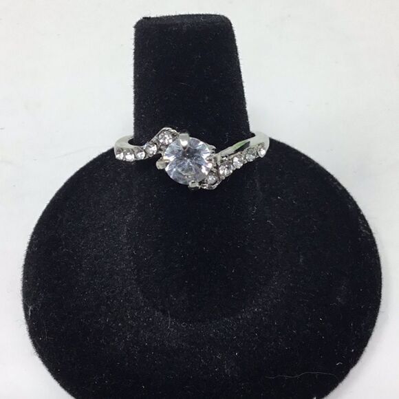 Cubic Zirconia Fashion Ring (H15) - Picture 1 of 6